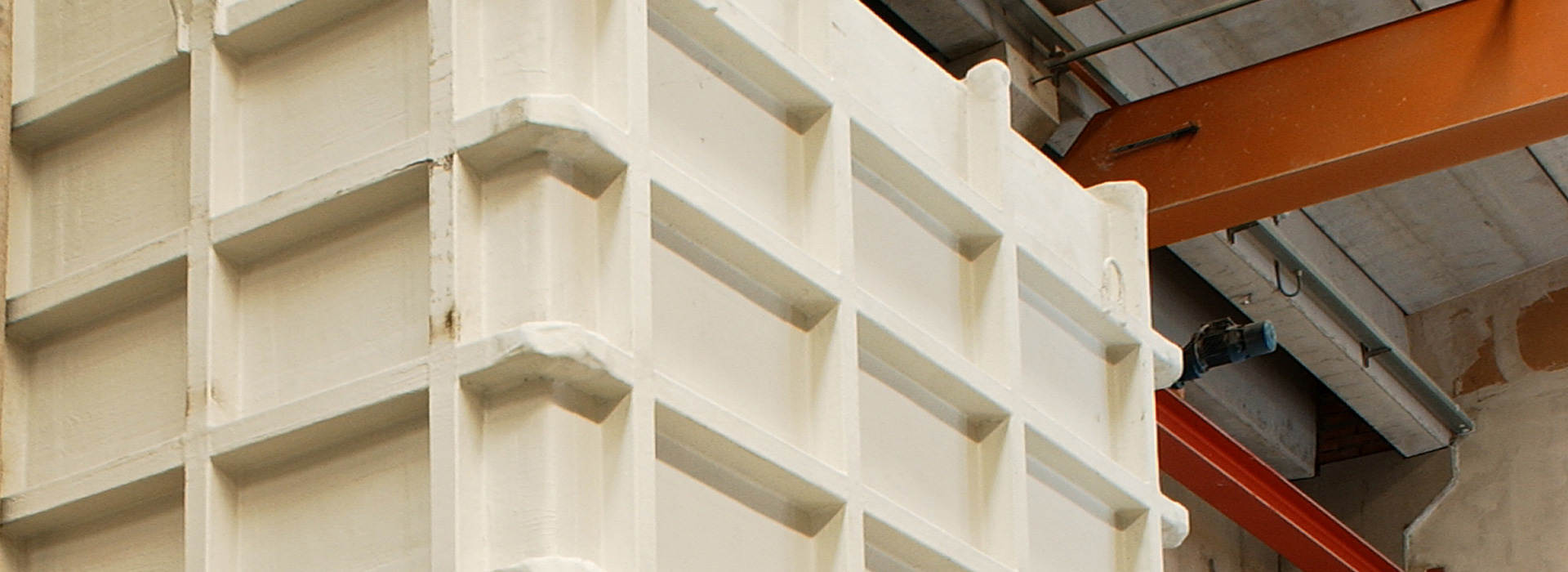 Parallelepipedi-in-vetroresina