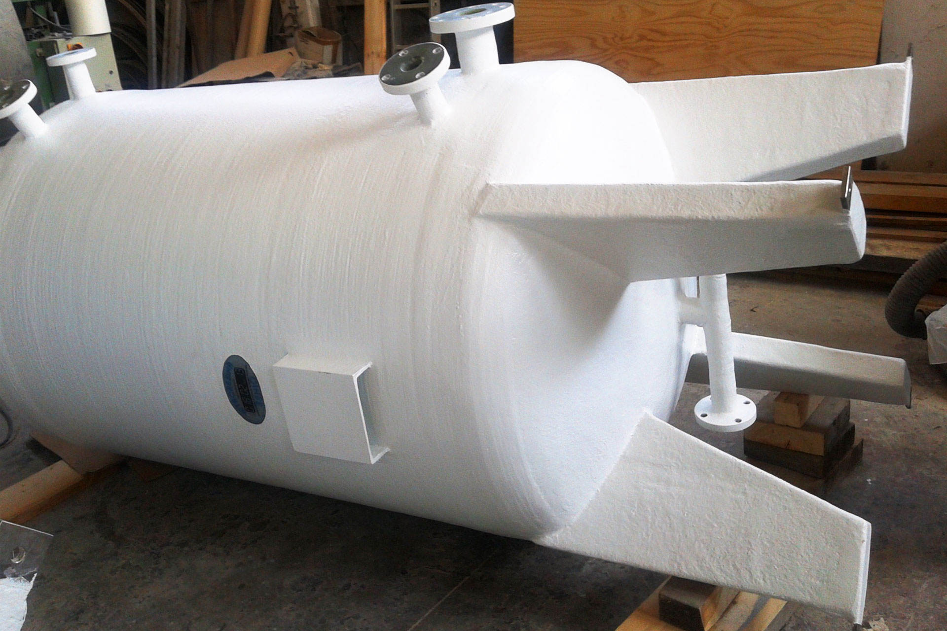 serbatoi-verticali-con-piedi